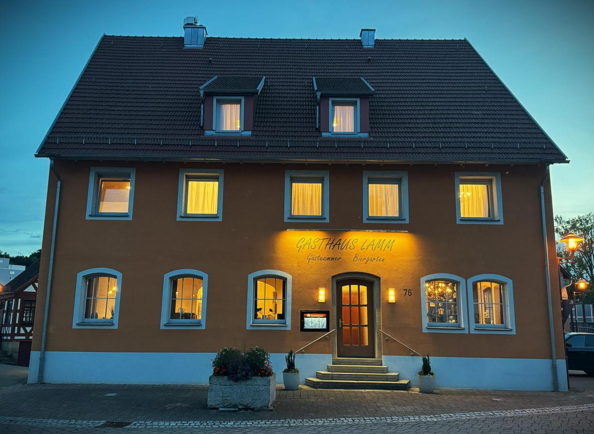 Gasthaus Lamm نيوينشتاتدت ام كوشر المظهر الخارجي الصورة